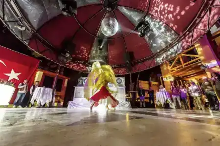 Robinson Camyuva - Adults Only - 21