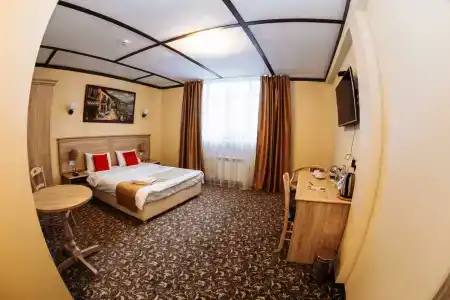 Kaufman Living Quarters - 27