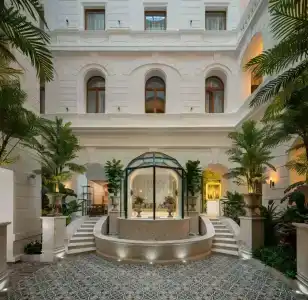 Mystery Budapest, Preferreds & Resorts - 39