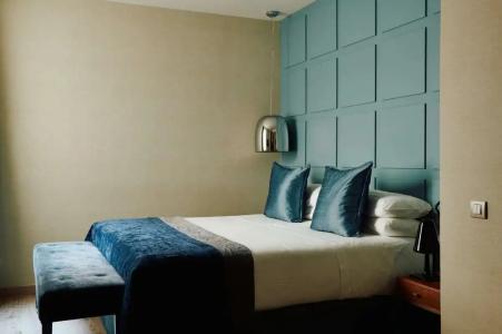 Catalonia Boulevard - 82