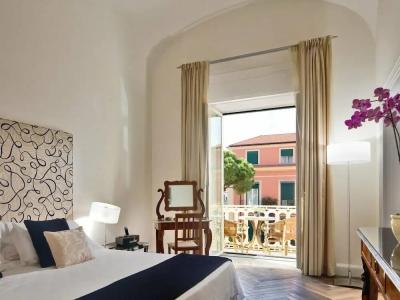Grand Excelsior Vittoria - 90