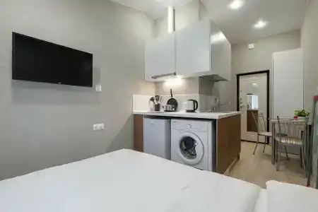 LeoHotels na Dubrovskoy - 3