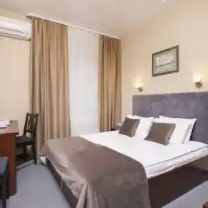 на Моховой - 40