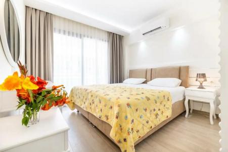 Princess Kinli Suites - 2