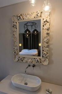 Palazzo Conti Camere & Suites - 2
