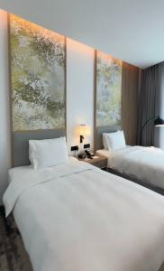 Holiday Inn Dubai Business Bay - 18