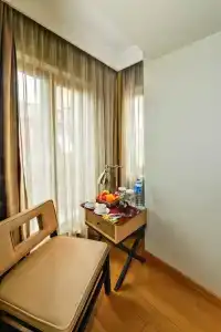 Agora Life - 88