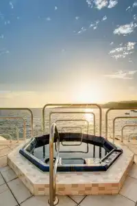 AX Sunny Coast Resort & Spa - 24