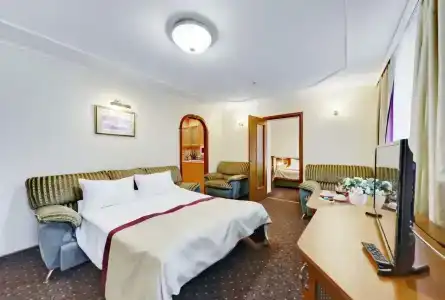 Полюстрово - 77