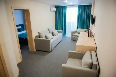 Yantar Dispensary - 16