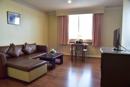 Lee Gardens Plaza - 41