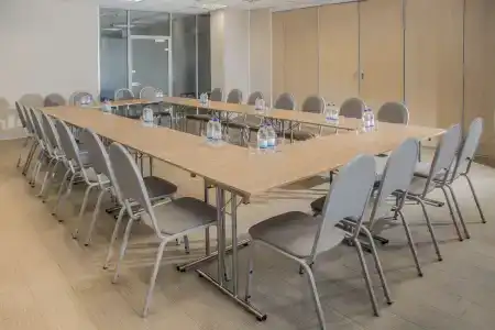 Holiday Inn, an IHG - 27