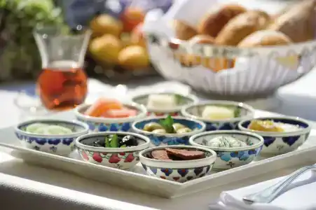 Four Seasons Istanbul at the Bosphorus - 59