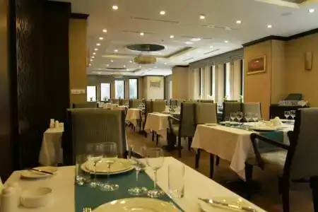 Ramada by Wyndham Bishkek Centre - 42