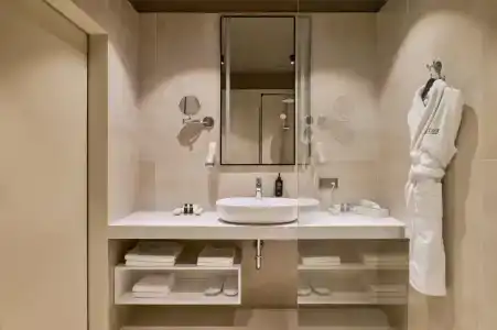 SLIDE Bleisure & MICE - 18