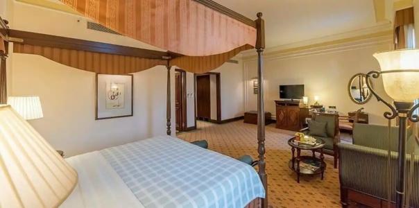 The Oberoi Grand Kolkata - 56