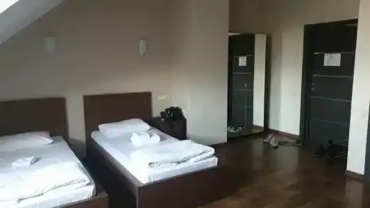 B&B Centre - 68