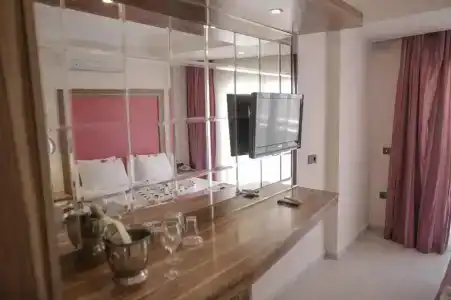 Cle Beach Boutique - 11