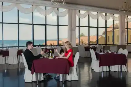 Best Western Bohemian Resort - 13