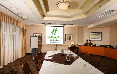 Holiday Inn Windsor - Ambassador Bridge - 17