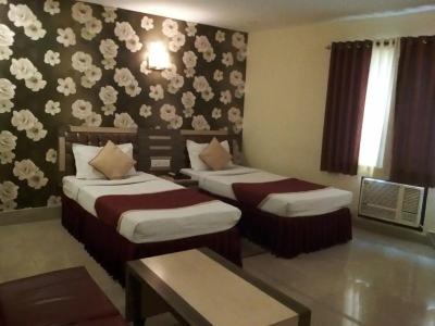 Executive Tower - 50