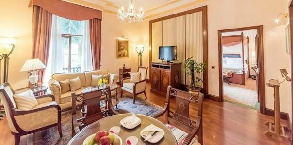 The Oberoi Grand Kolkata - 61