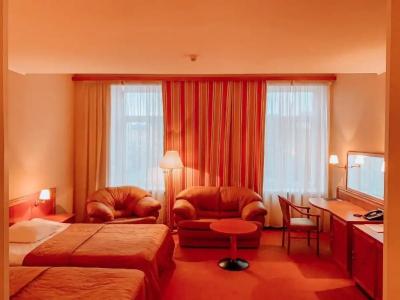 Таврическая - 58