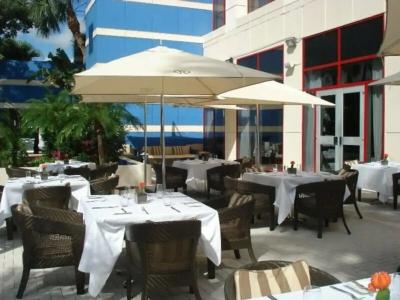 Pullman Miami Airport - 12