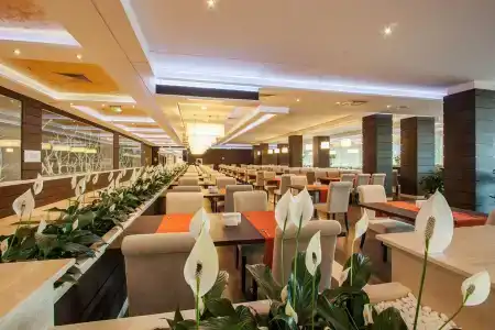 International Casino & Tower Suites - 73