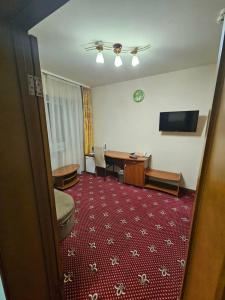 У Фонтана - 57