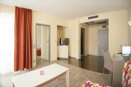 Best Western PLUS Premium Inn - 85