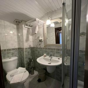 White Garden-Adult Only - 76
