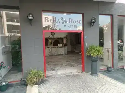 Bella Rose Apart, - 18