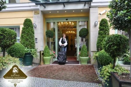 Karlsbad Grande Madonna - 2