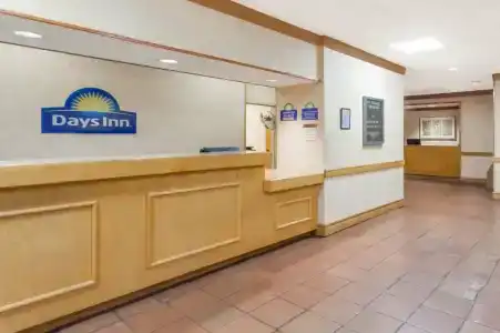 Ramada Encore By Wyndham Tangier - 12