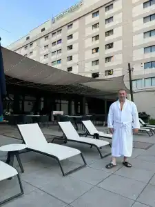 Hyatt Regency - 8
