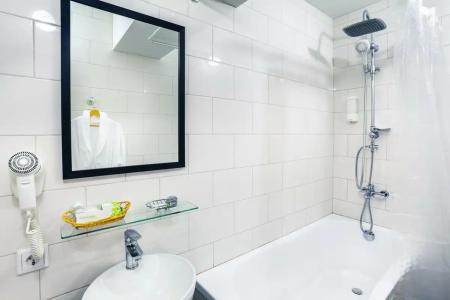 Live by Originals - 45