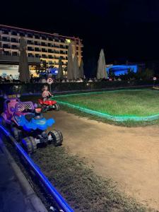 The Lumos Deluxe Resort & Spa - 40