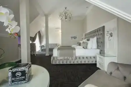 Stolitsa Butik-Hotel - 35