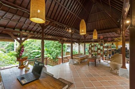 Meruhdani Boutique Ubud - 39
