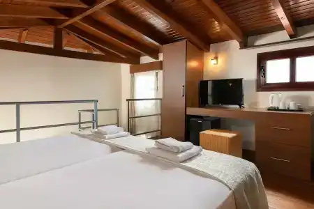 Costa Lindia Beach - 14