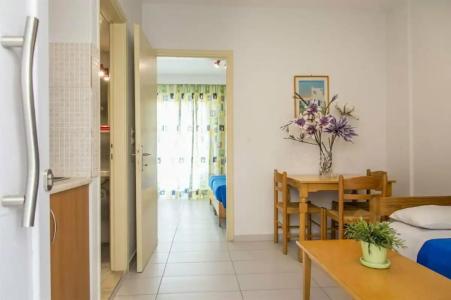 Erato Studios & Apartments - 25