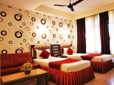 Executive Tower - 33