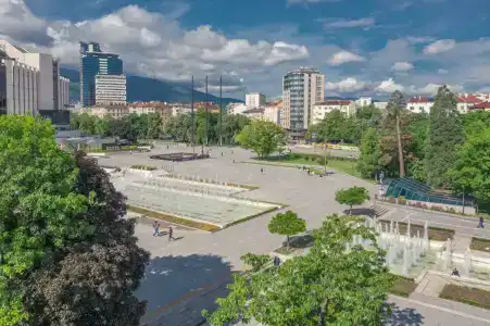 Rosslyn Central Park Sofia - 20