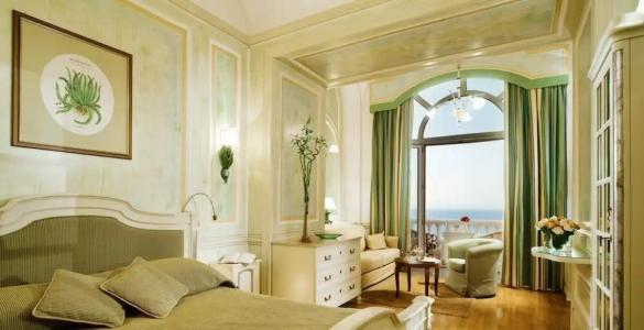 Grand Excelsior Vittoria - 70