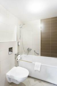 Mabre Residence - 60