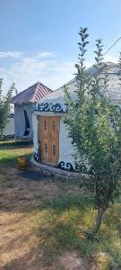 Yurt Camp Aktan And Guest house - 10