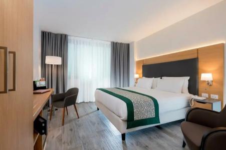 Holiday Inn Naples, an IHG - 97