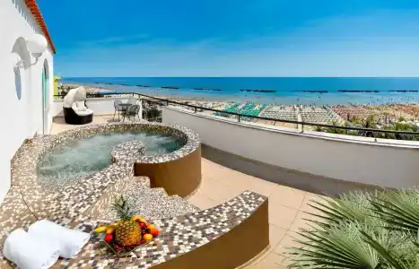 Grand Excelsior - 20