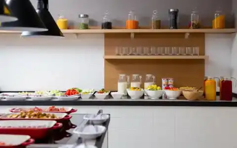 Holiday Inn, an IHG - 35